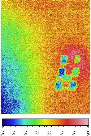 D. 紅外線探測圖像顯示有兩處明顯藍色低溫部位
